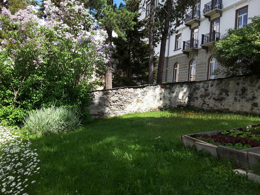 Chesa Quadrella Zimmer Mit Kuechenzeile Inklusive Bergbahnen Im Sommer-Ausser Studio Pontresina Exterior photo